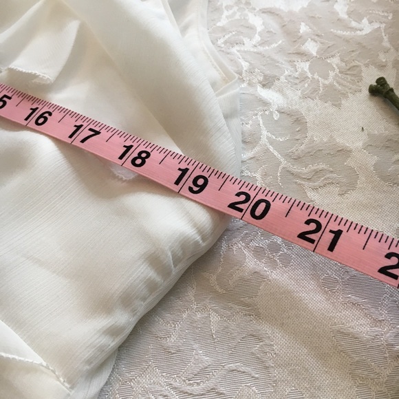 White House Black Market Tiered Ruffled Blouse - Picture 6 of 6